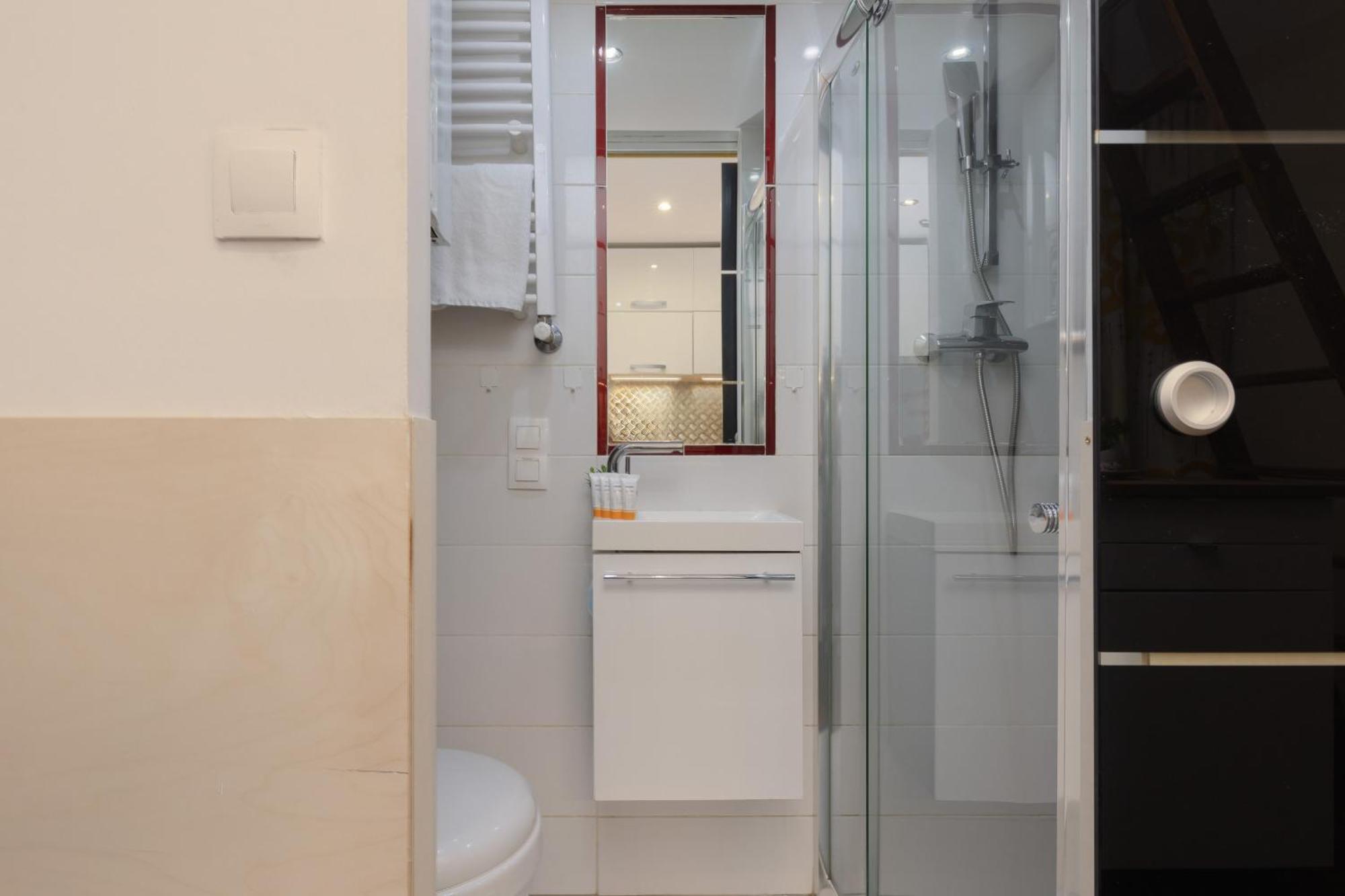 Cozy Studio For 3 Guests Near Centrum Praskie Koneser By Noclegi Renters Varsó Kültér fotó