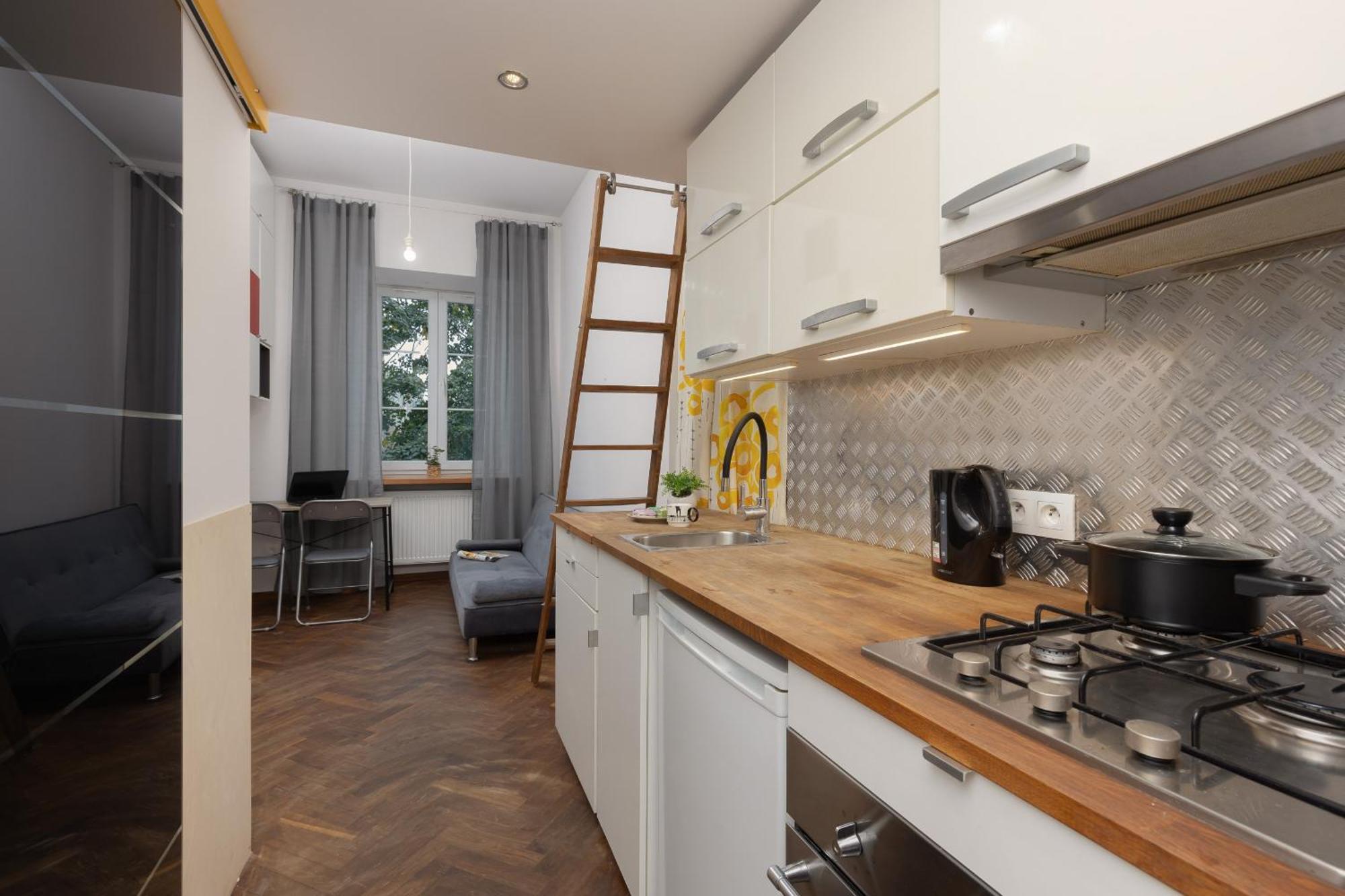Cozy Studio For 3 Guests Near Centrum Praskie Koneser By Noclegi Renters Varsó Kültér fotó